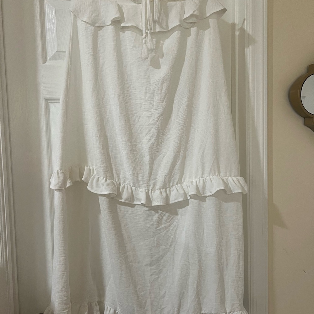 Chic White Ruffle Maxi Skirt